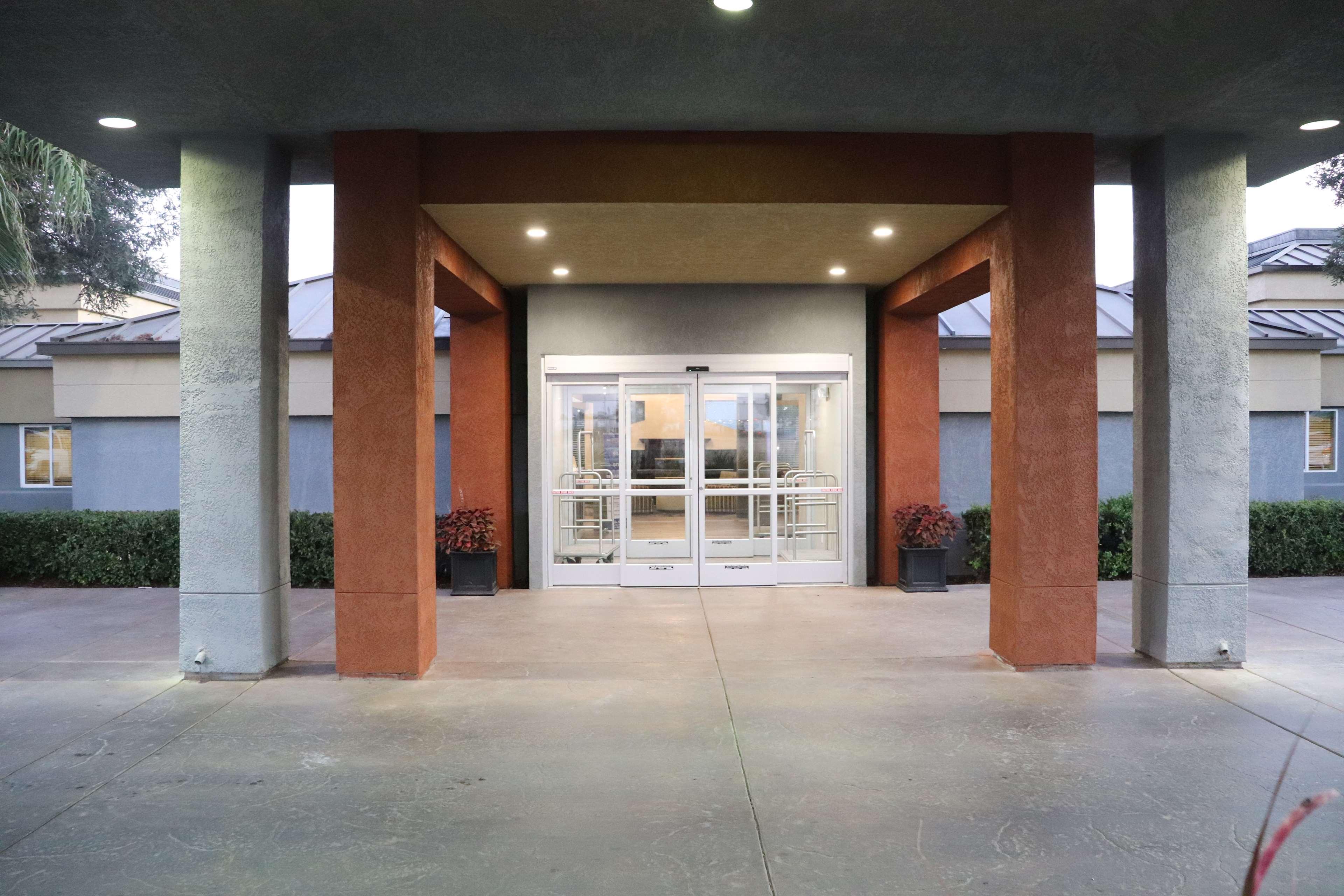 Best Western Porterville Inn Екстер'єр фото
